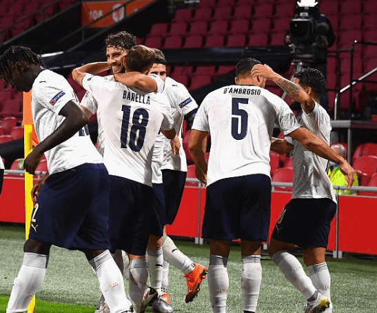  AC米兰复兴之路初现,连续不败战绩重塑豪门荣光